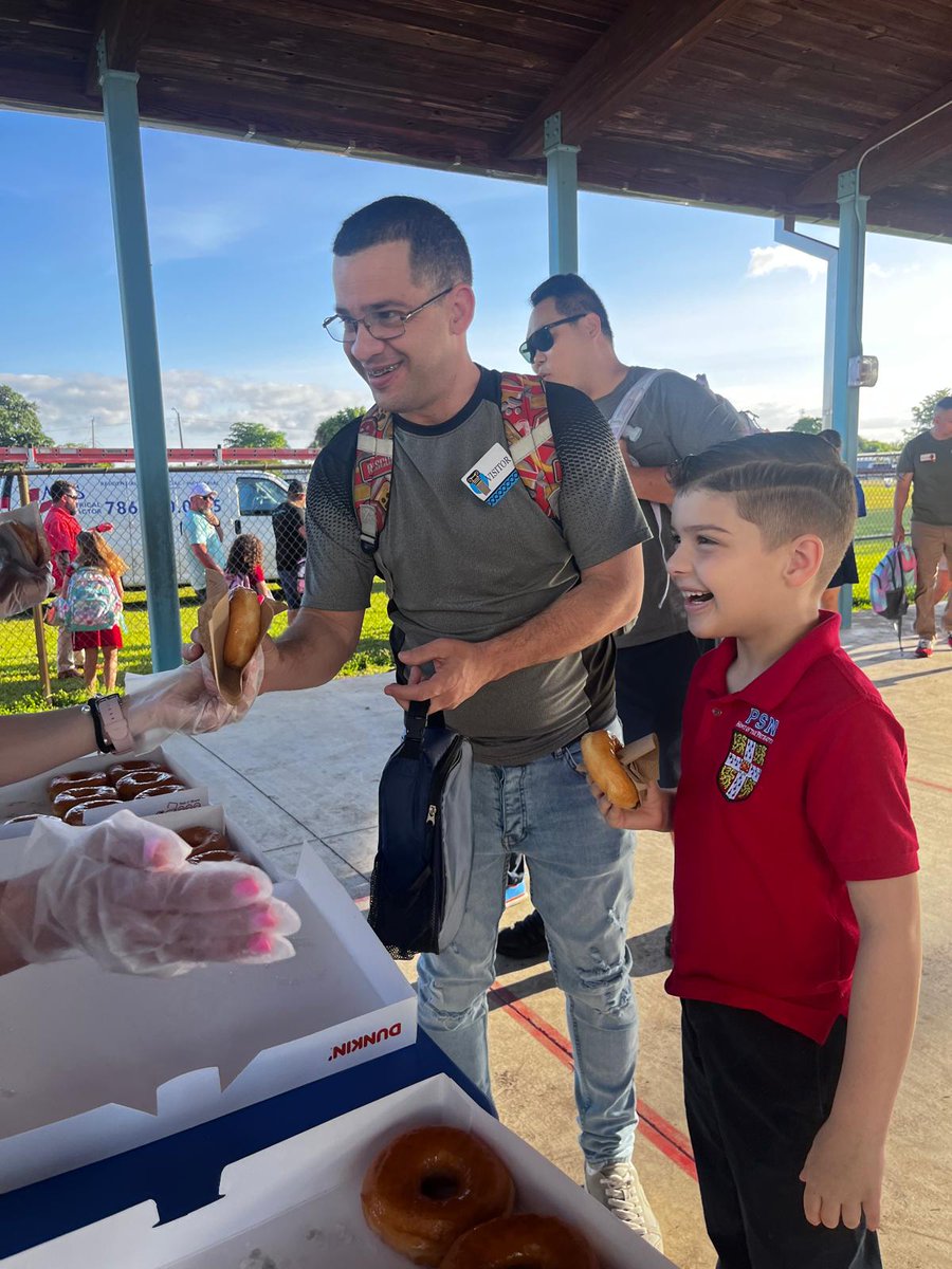 It is with great joy that we celebrate our annual Fathers in Education Day at @MDCPS, recognizing the invaluable role fathers play in our families and communities.  Join us for a week of workshops celebrating father’s action and advocacy. #YourBestChoiceMDCPS