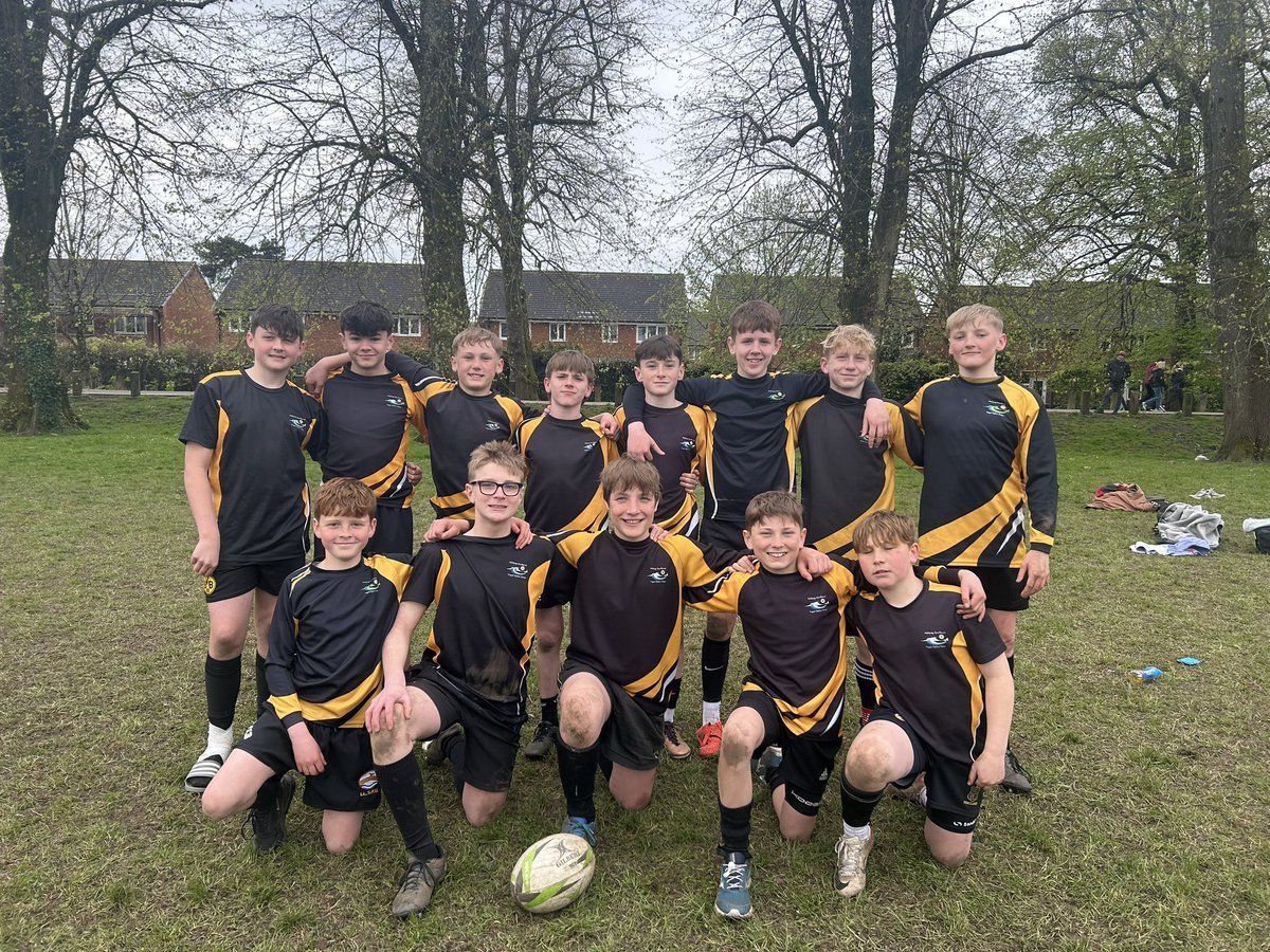 Ymdrech gwych gan y bois yma heddiw o flwyddyn 8 yn cyrraedd cwarteri y bowlen yng nghystadeuaeth 7 bob ochr yr Urdd. Well done to our year 8 team today on reaching the quarter final of the @UrddWRU7 bowl. A great effort from all of the squad. 👏💪🏉