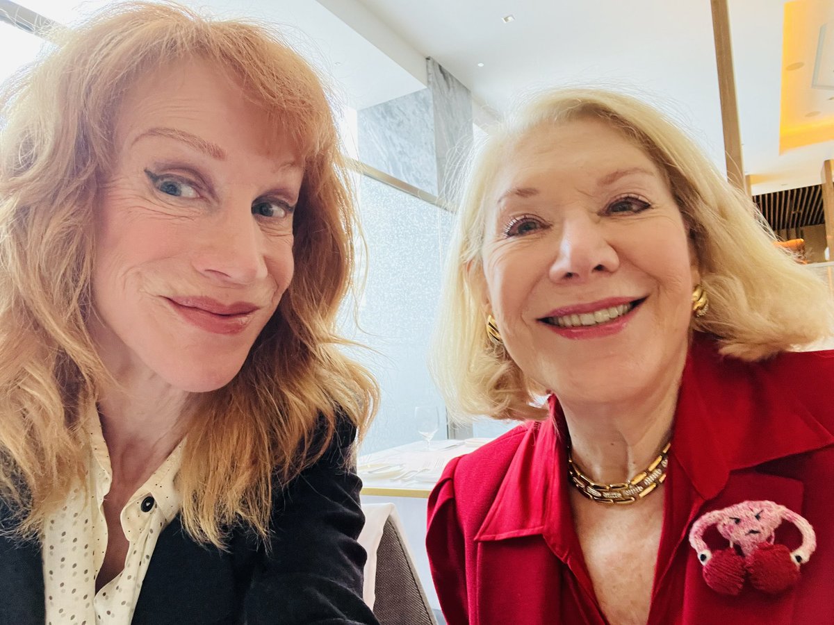 Power gurrrls lunch w @JillWineBanks. One great thing about being on tour is that when I am in a city like Chicago, I get to look up my Chicago pals like this legend right here. Her book #TheWatergateGirl is fantastic!