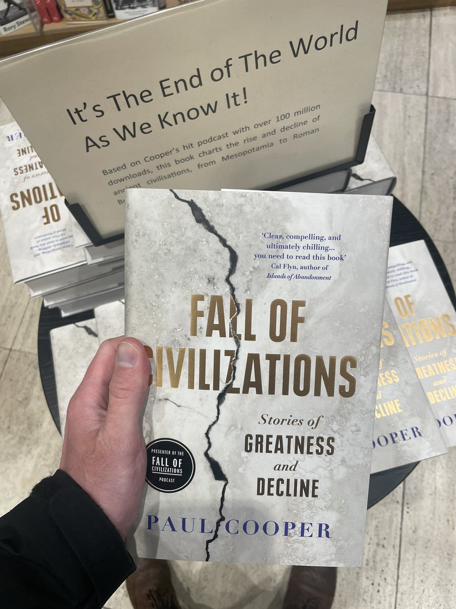 happyhappyhenri's tweet image. THE END IS NEAR 
@PaulMMCooper @Duckbooks