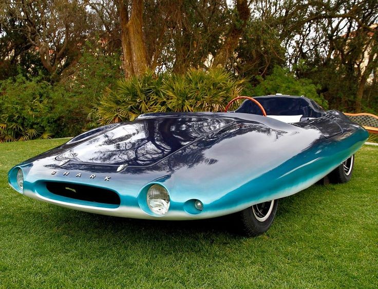 El #Tiburon (the #Shark) #roadster from the #1960s 🦈
