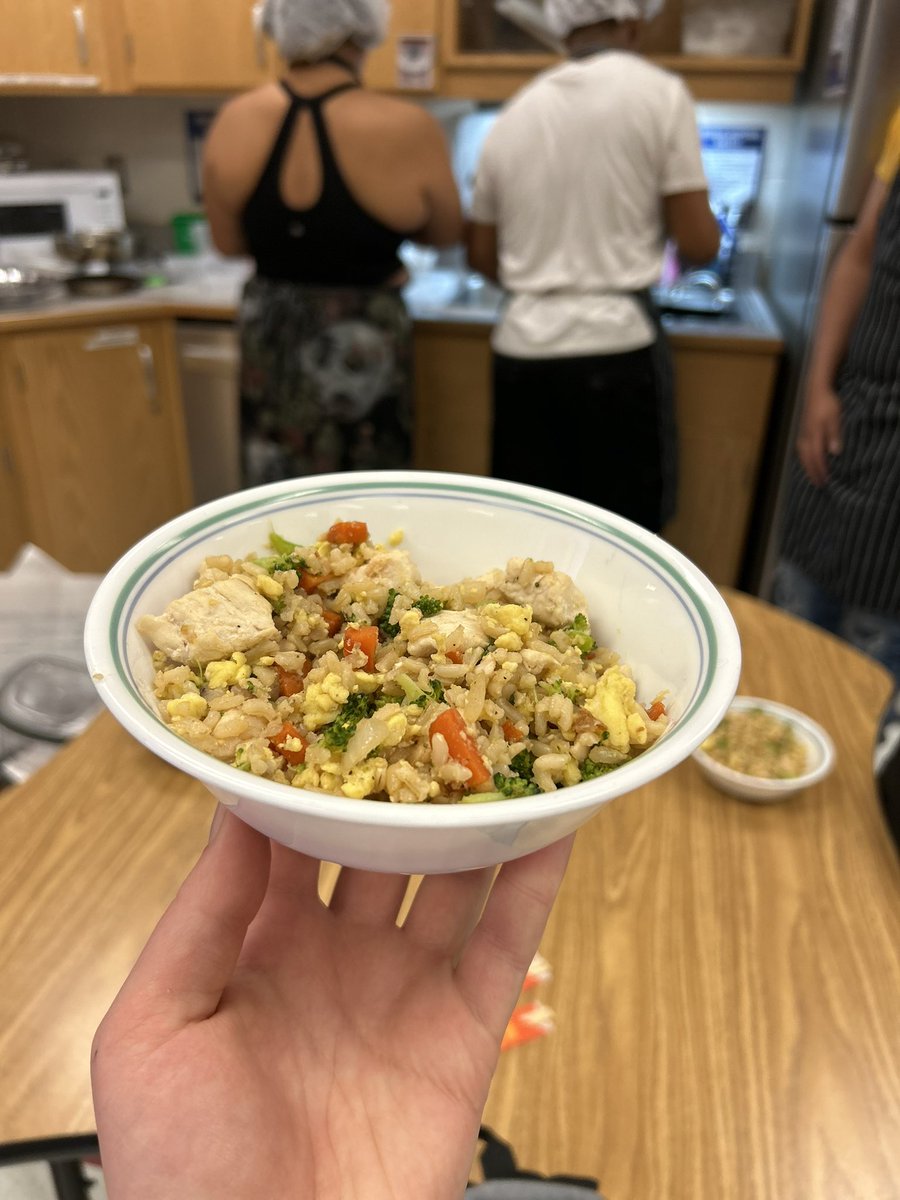 Miss Hicks tweet media