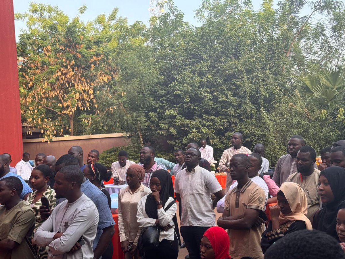 AichaToure's tweet photo. Merci @Mahamanebox pour ton inestimable contribution au succès d’#OrangeMoney.
Des plateformes de service au Marketing en passant par le B2B, un parcours sans faute.🙌🏾
Ton engagement, ton leadership et ton humilité nous manqueront.
@Orange_Bissau est chanceuse de t’avoir ! #OFMM https://t.co/PyWQD5qFtj