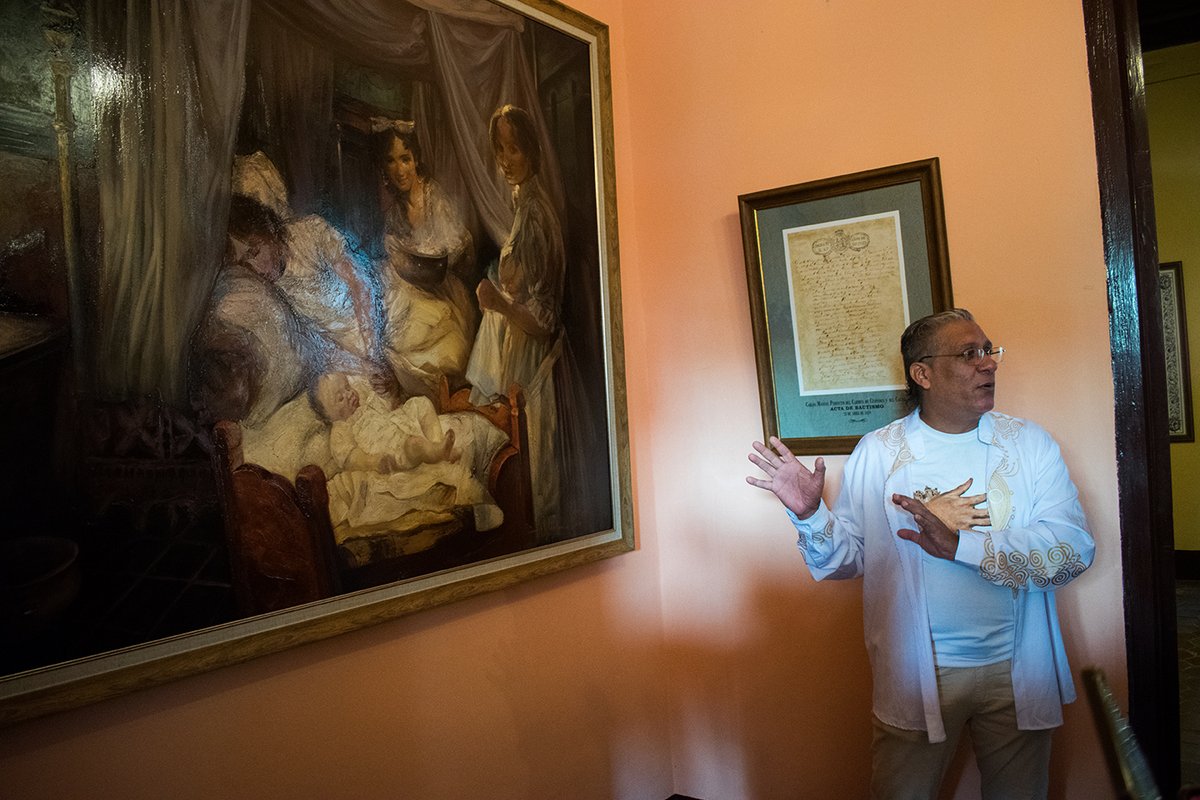 CMKX_English's tweet photo. The  painting tittled ¨ Nacimiento de un Padre, by the Bayames artist Alexis Pantoja, was unveiled today at the Cespedes Birthday Museum, as part of the homages to the Father of Homeland 205 birth anniversary. https://t.co/2nd9xPVJwD
