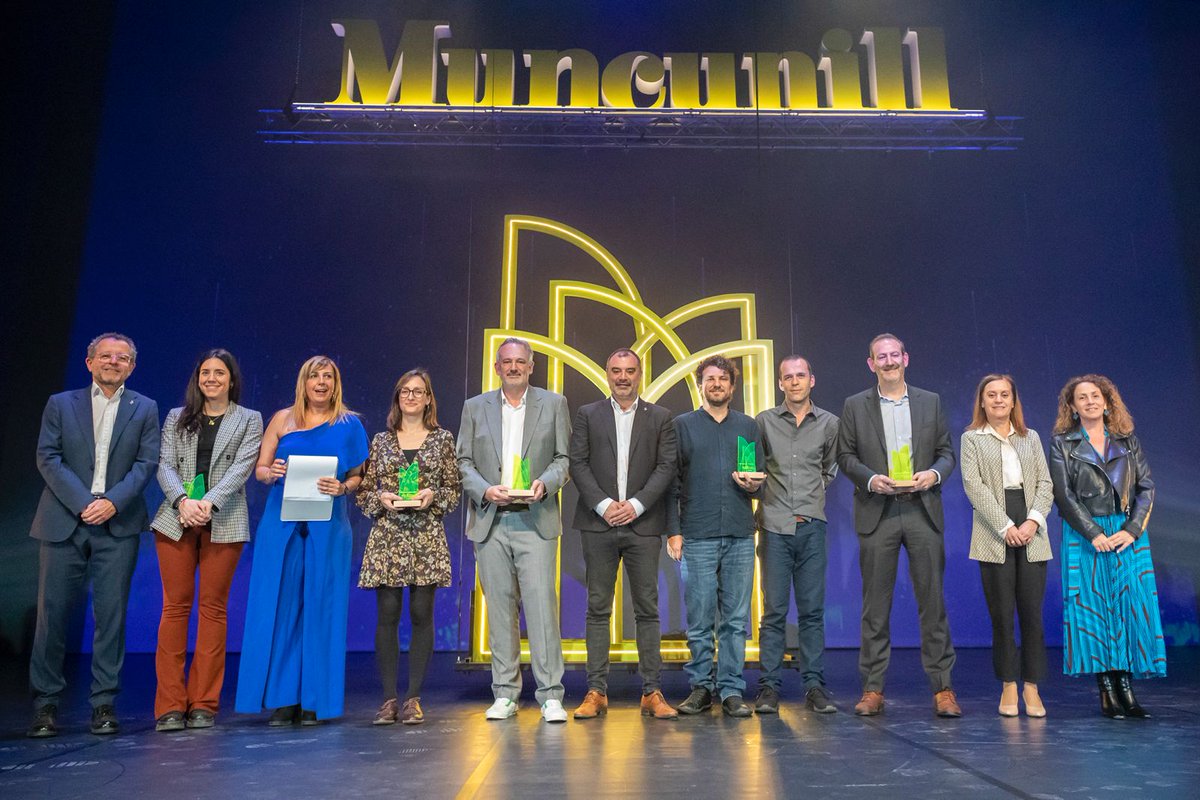 jordi_ballart's tweet image. 📍 El Teatre Principal ha acollit la 8️⃣a edició #PremisMuncunill a la Innovació, en una gala conduida per la meravellosa @Xantallavina

💡 @VytrusBiotech,@ColorSensing,@PlaymodesStudio,@VEnvirotech i @Xavier_Carrillo han estat guardonats pel seu exemple en innovació

Enhorabona!