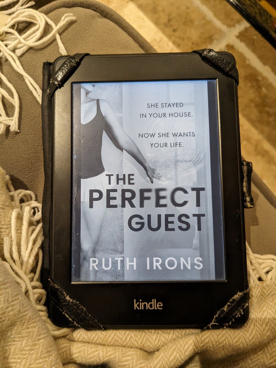 @RuthIrons @bwpublishing Absolutely perfect timing, I am currently a guest in an Airbnb 😬😬😱 buzzing!! ❤️📖