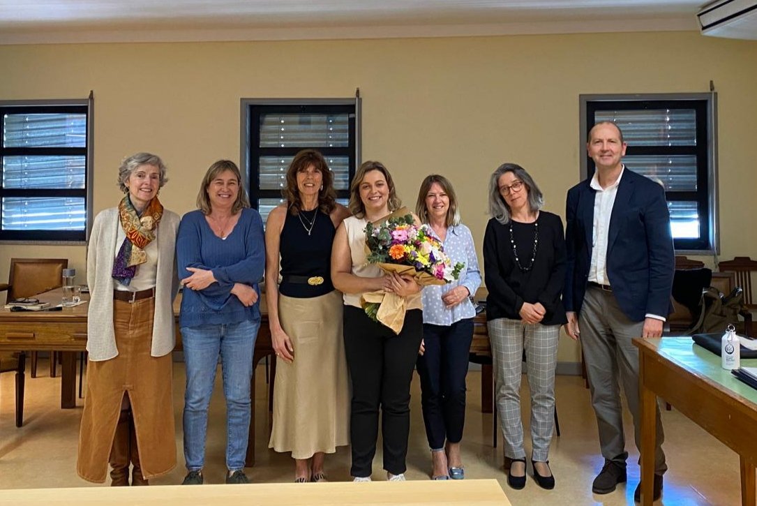 SPReD Lab (@spredlab) on Twitter photo Our student <a href="/diana_moreira8/">Diana Moreira</a> officially became Dr. Diana Moreira 🧑🎓! More important than the title is the fact that we are certain we have a brilliant young scientist 👩🔬 We are very proud of her 🥰 Our student <a href="/diana_moreira8/">Diana Moreira</a> officially became Dr. Diana Moreira 🧑🎓! More important than the title is the fact that we are certain we have a brilliant young scientist 👩🔬 We are very proud of her 🥰