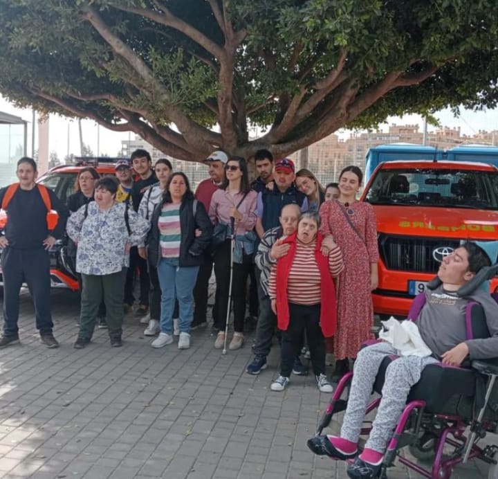 Estuvimos presentes en el #XVEncuentroInternoRescateAccidentesDeTransito viendo como trabajan los bomberos de diferentes zonas, en situaciones de emergencia
#SomosAdisto #SomosFamilia #SomosTorrent