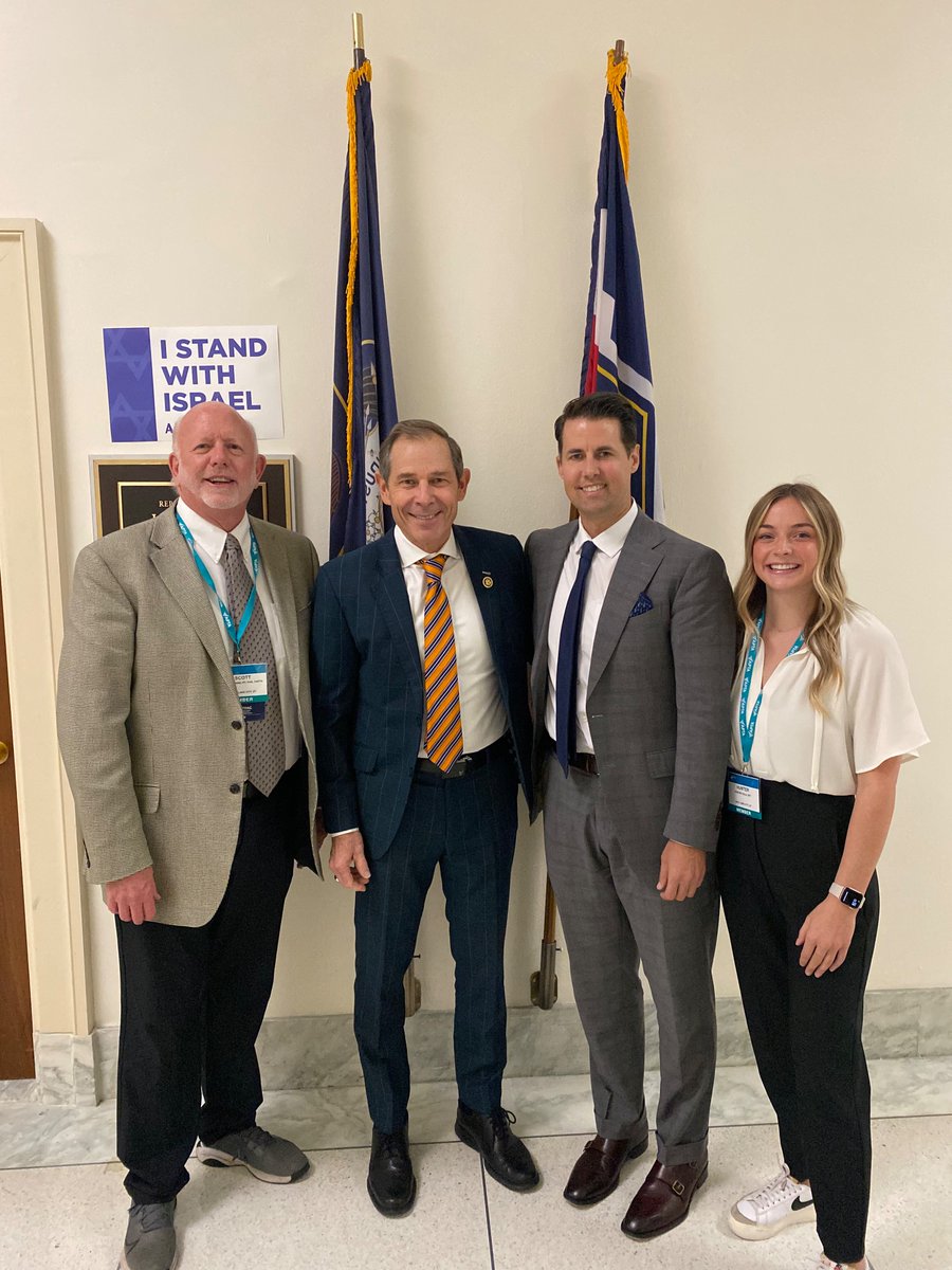 Productive convo with Rep. John Curtis on key issues for Utah's PTs! 🌟 

Our focus: Fixing fee schedules, pushing for permanent telemedicine access, and backing the SAFE Act for better senior care. 

#PTAdvocacy