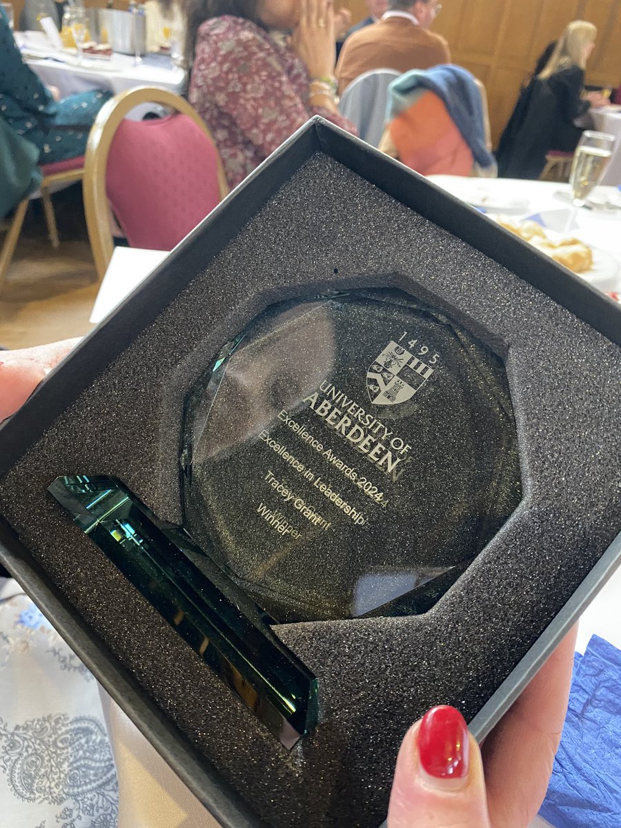 MoragMcConnell's tweet photo. Spent the afternoon @aberdeenuni #excellenceawards congratulations to all who got one, luckily my #linemanager got one too π https://t.co/efAbkh58fU
