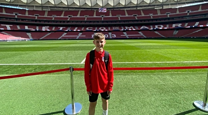 SPORT: Young Nantwich footballer swaps @MalbankSixthF for Madrid to play for @Atleti U12s thenantwichnews.co.uk/2024/04/18/you…