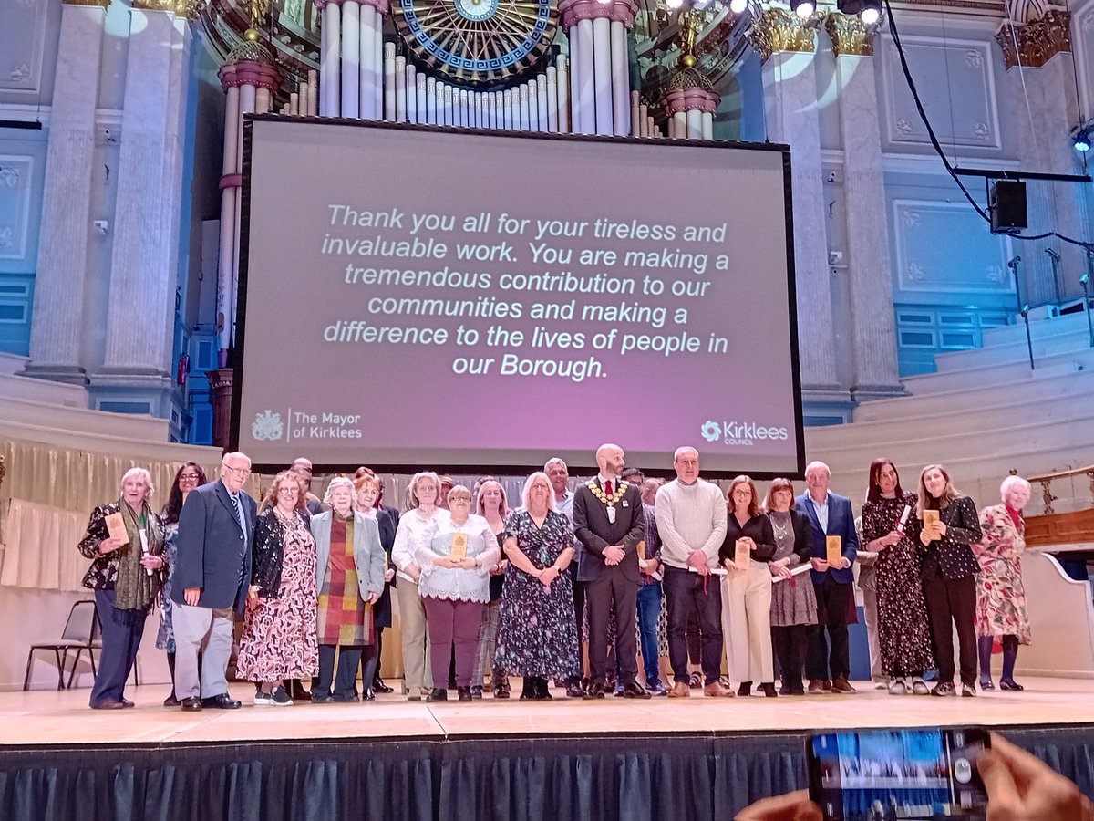 Lovely evening hosted by @KirkleesMayor celebrating volunteers in each of the Kirklees Wards. Our nomination was @GrowingNewsome who have brought people together to grow food and friendships. Potato Days, seed swaps, and community allotments all add to community life.