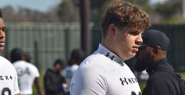 In-state OL Connor Carty has committed to Texas A&M. #GigEm 247sports.com/college/texas-…