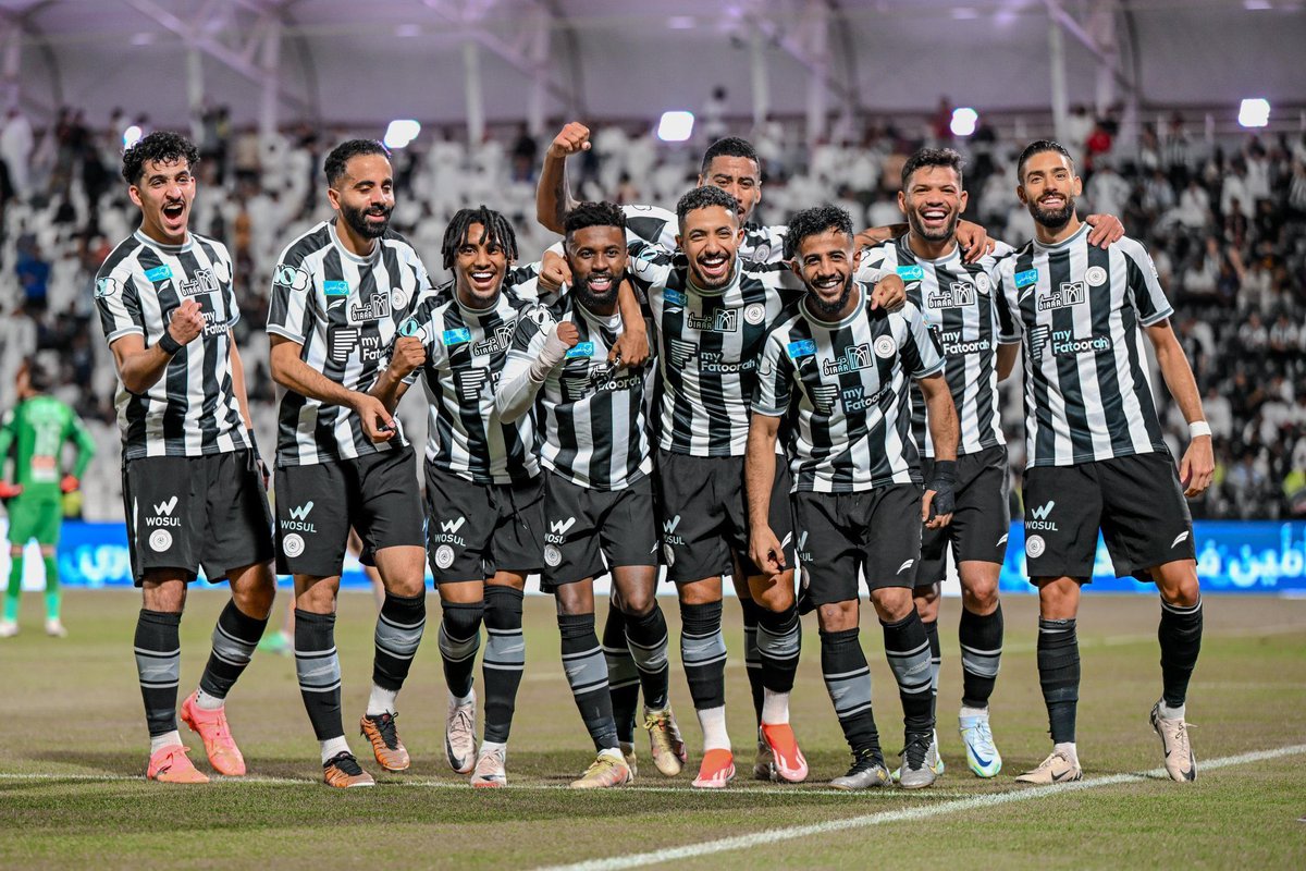 مبروك لكل شبابي تستاهلون 👏🤍🧡