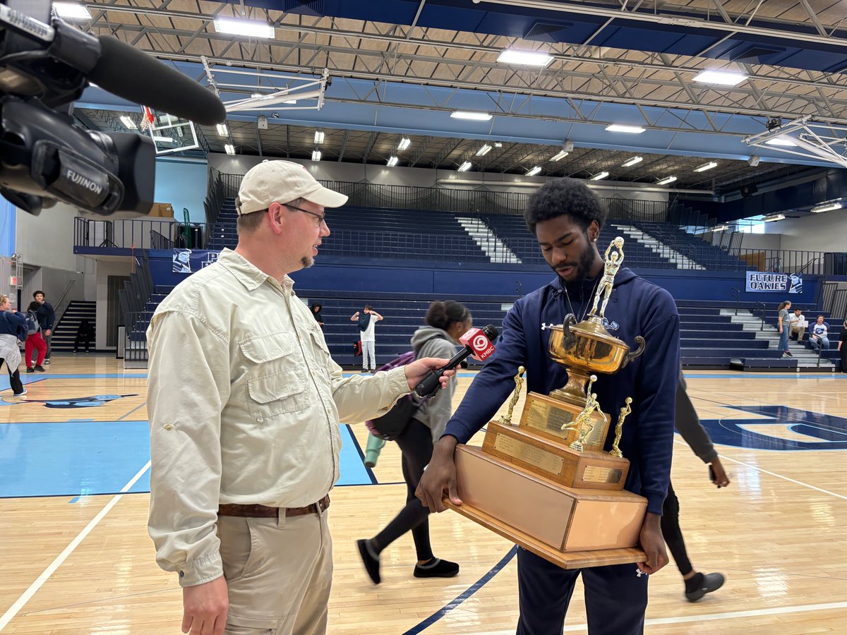 A big celebration today for @DiRennaAwards winner @Corbinallen_11 @Northmen_MBB! The assembly also recognized many outstanding students at @Northmen_OPHS! Congrats to everyone, the team and @SHERRONCOLLINS4! @NKCSchools