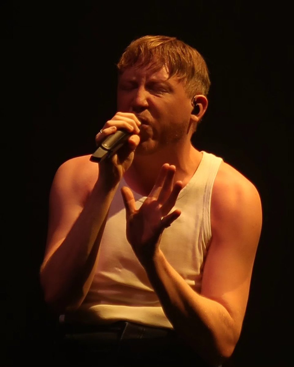 fredlef2's tweet image. Fin de la tournée des petites salles, place aux festivals en attendant Bercy 🥰
#EddydePretto #Crashcoeurtour #Nantes #Caen #olympia #Paris #concert #tournee