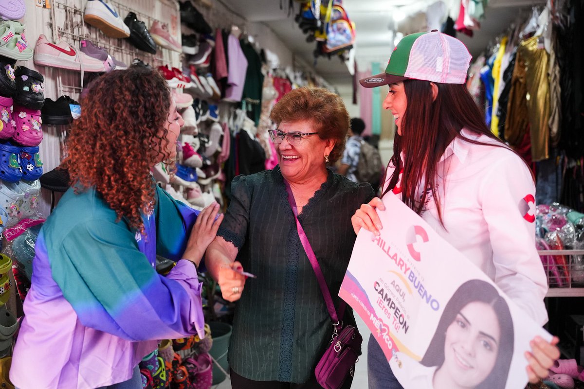 ¡Bien pilas 🔋🔋en Gómez con @diamantemijares y @hillarychbueno ! Vamos en equipo para representar a La Laguna como se lo merecen, escuchar y llevar su voz a donde debe ser escuchada. ¡Aquí hay un gran equipo que dará todo su trabajo para construir el futuro hoy!