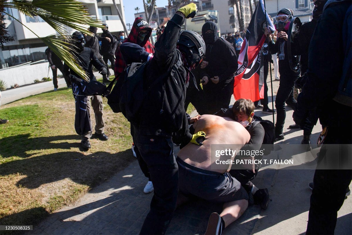 @SDDistAtty So Cal Antifa trial: Brian C. Lightfoot and Jeremy J. White were identified as two black bloc So Cal Antifa members who were caught on video evidence assaulting people repeatedly with weapons at Pacific Beach in 2021. White allegedly also attacked a dog and its walker on the…