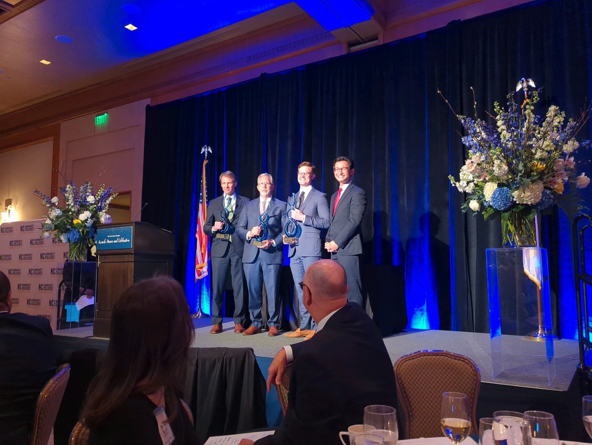 [NEWS] Eli Lilly, nominated by Durham Tech and @waketechcc, was named Business of the Year among large companies by @NCCommColleges and honored at a celebration on April 17, receiving the college system’s Pinnacle Award. 🔗 Read more: tinyurl.com/d2wksupc #DoGreatThings