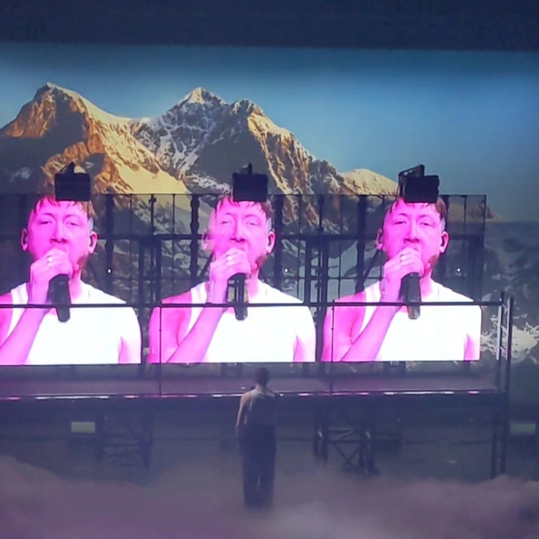 fredlef2's tweet image. Fin de la tournée des petites salles, place aux festivals en attendant Bercy 🥰
#EddydePretto #Crashcoeurtour #Nantes #Caen #olympia #Paris #concert #tournee