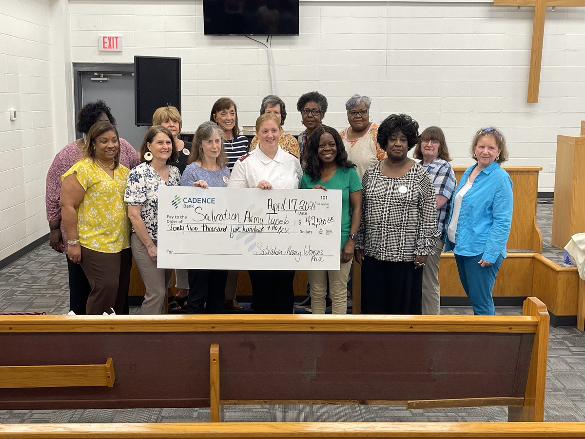 We love our local communities' support in helping #TheSalvationArmy fulfill its mission. This week, the Women's Auxiliary in Tupelo presented a $42,000 check from their 'Empty Bowls Fundraiser.'  We want to thank everyone who participated. 

#Salvationarmy #emptybowls