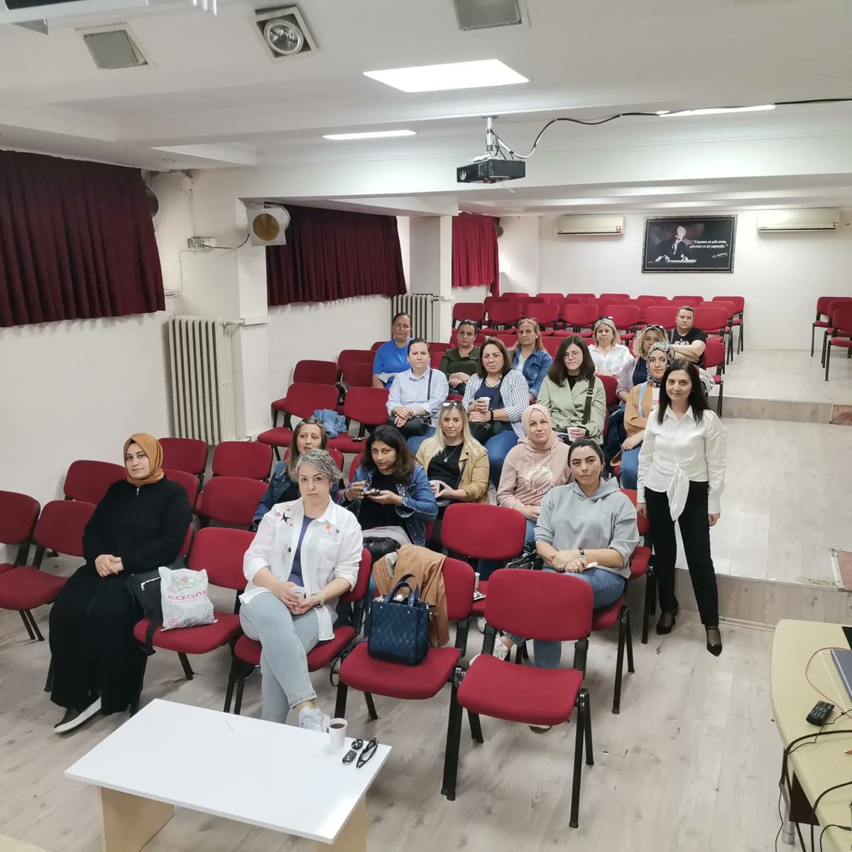 Okul aile birliği sosyal etkinlikler planlama toplantısı yapıldı. Destek veren tüm paydaşlarımıza teşekkür ediyoruz.