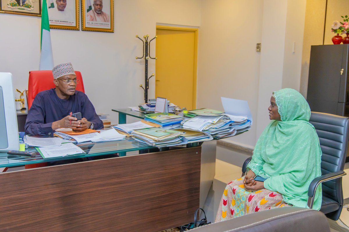 I received the Gombe State Hon. Commissioner of Education @MinofEduGombe, Dr. Aishatu Umar Maigari, who paid a courtesy visit to my office today.