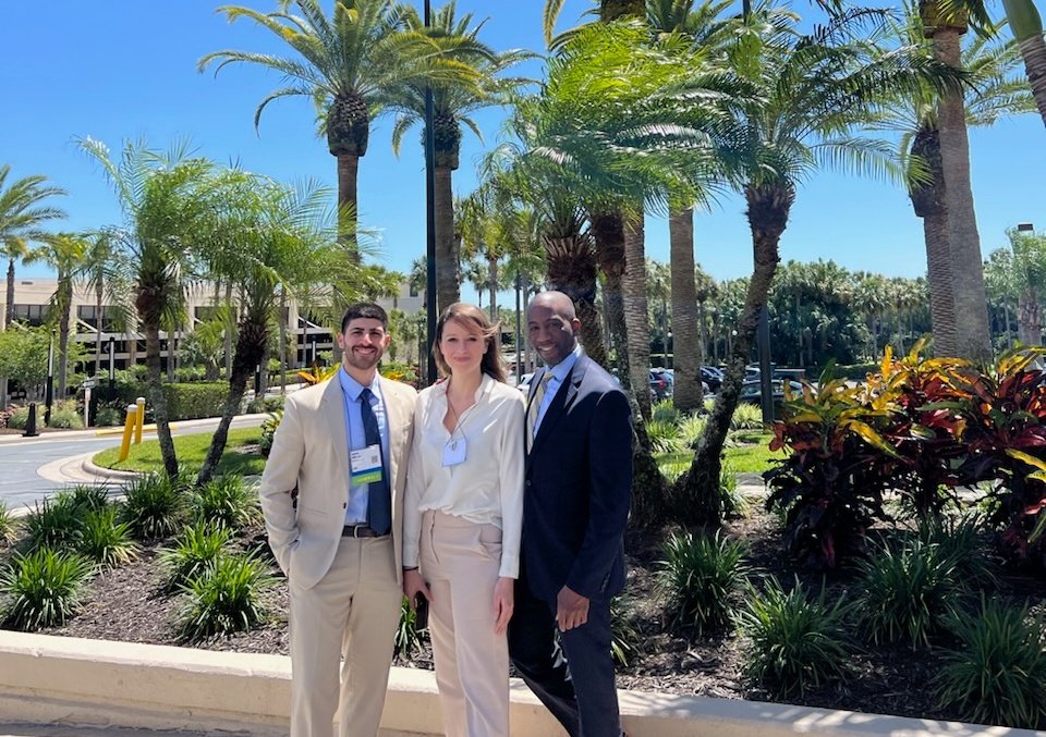 Mentoring the next generation of superstars is truly a highlight of my job. It was a pleasure to see my clinical and research fellow presenting our work on axillary management at #asbrs2024 in Orlando. Excited about their brilliant futures. #breastsurgery #CancerResearch