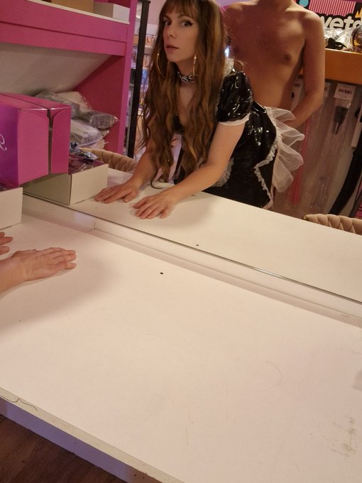 Uhmmmmmmmmmm ... 🙈 https://t.co/gWMSGqteCa