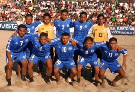 #OnThisDay in 2008–Jose Agustín Ruiz scored 3 times (hat-trick) as @LaSelecta_SLV’s won its 1st game at Confederation Beach Soccer Championship by defeating #USBeachSoccerMNT 6:5 during final group at Unidad Deportiva Municipal Agustín Flores Contreras in Puerto Vallarta, Mexico.