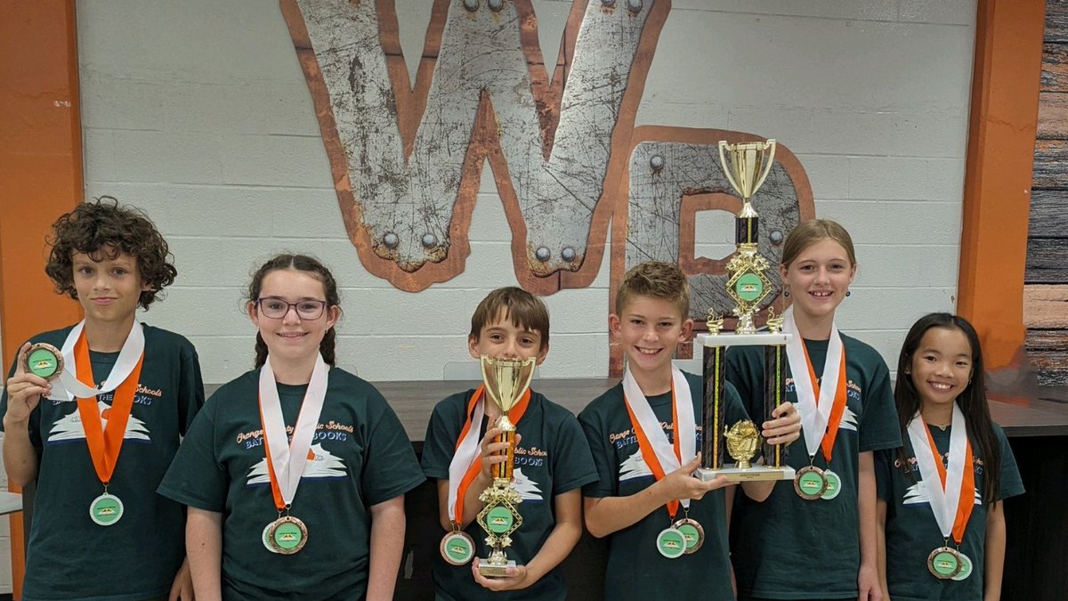 Congrats to the champs at the Elementary Battle of the Books yesterday. 98 schools competed in virtual preliminary rounds and these were the final 3! 🥇@SunriseElemOCPS 🥈@Wetherbee_OCPS 🥉@WinderemereOCPS Thank you to @CDLocps volunteers & @WPHS_OCPS for hosting!
