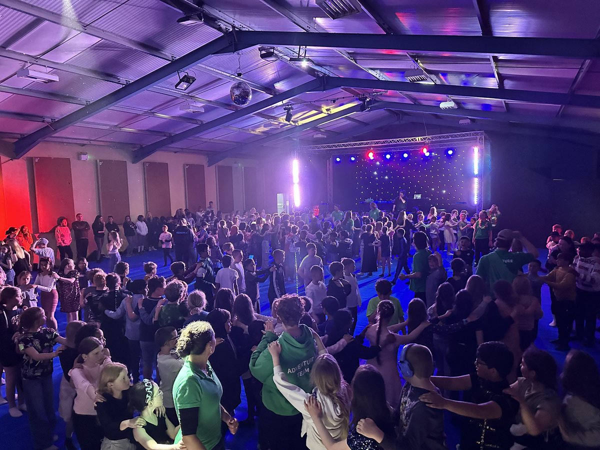 🪩 @Kingswood_ Disco 2024

And that’s a wrap! 

Dancing the night away with @BrookfieldSM3, @CCJacademy, @CFPSchool, @cheamparkfarm, @HurstParkSchool, @ShawleyPrimary & @WestAshtead.

#BFDevon24 #HPDevon24 #CPFDevon24 #CCJDevon24
#CFDevon24 #WADevon24 #SCPDevon24