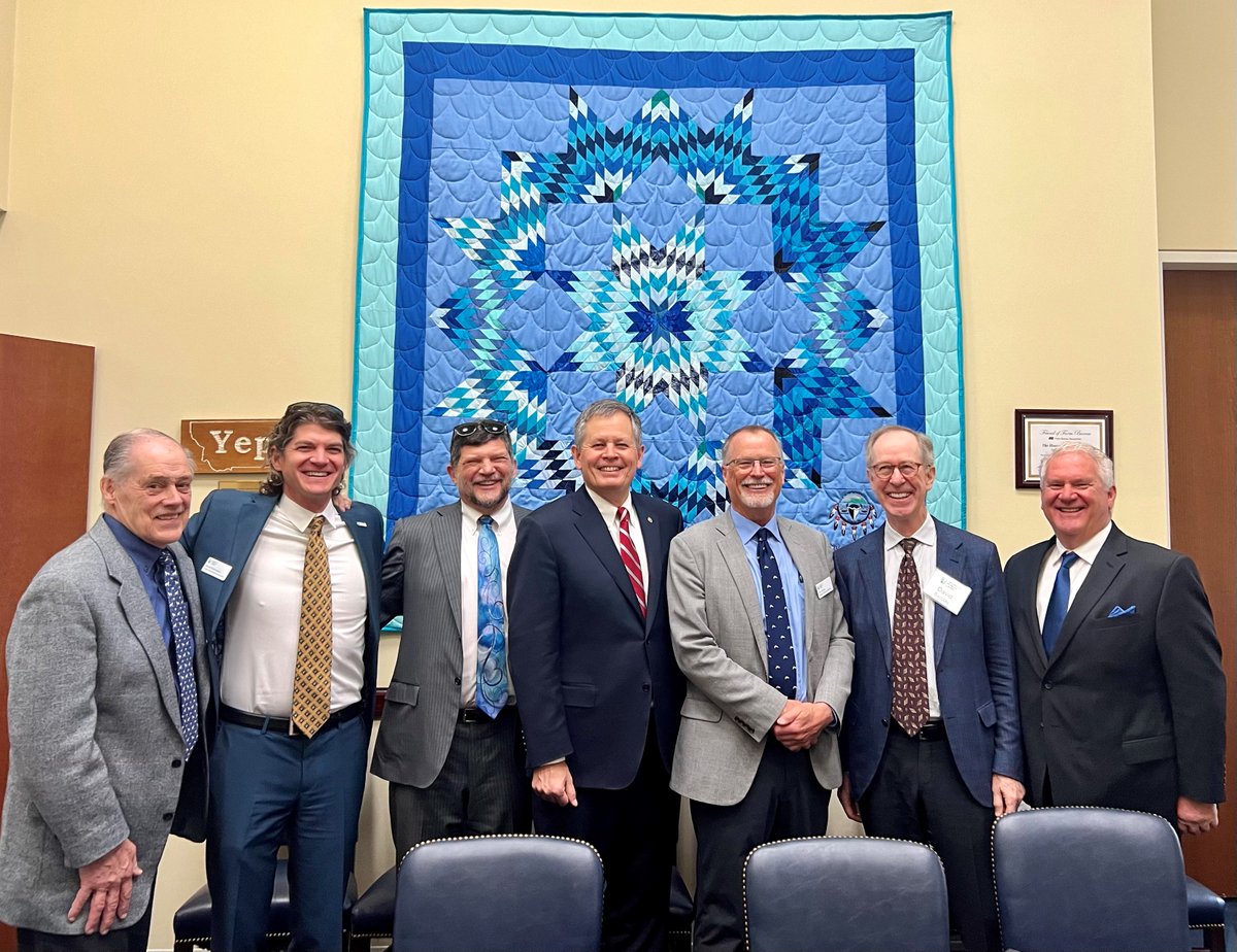 TPL Montana advocates were grateful to speak with @SteveDaines yesterday about how the #OutdoorsForAll Act can help connect more people—in #MT and everywhere!—to the benefits of the outdoors. Thank you for your time, Senator. #TPLadvocacy #WeAreTPL