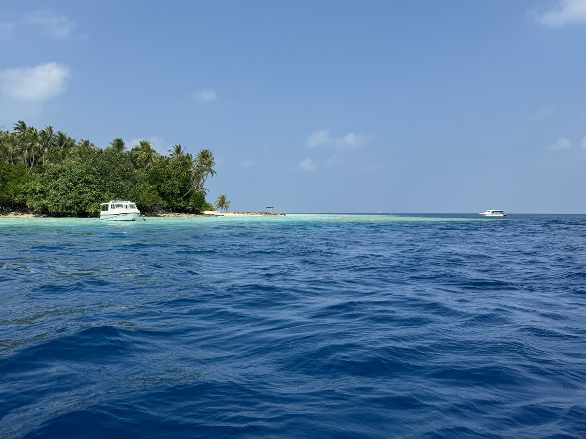 Beautiful sea #gulhi #maldives