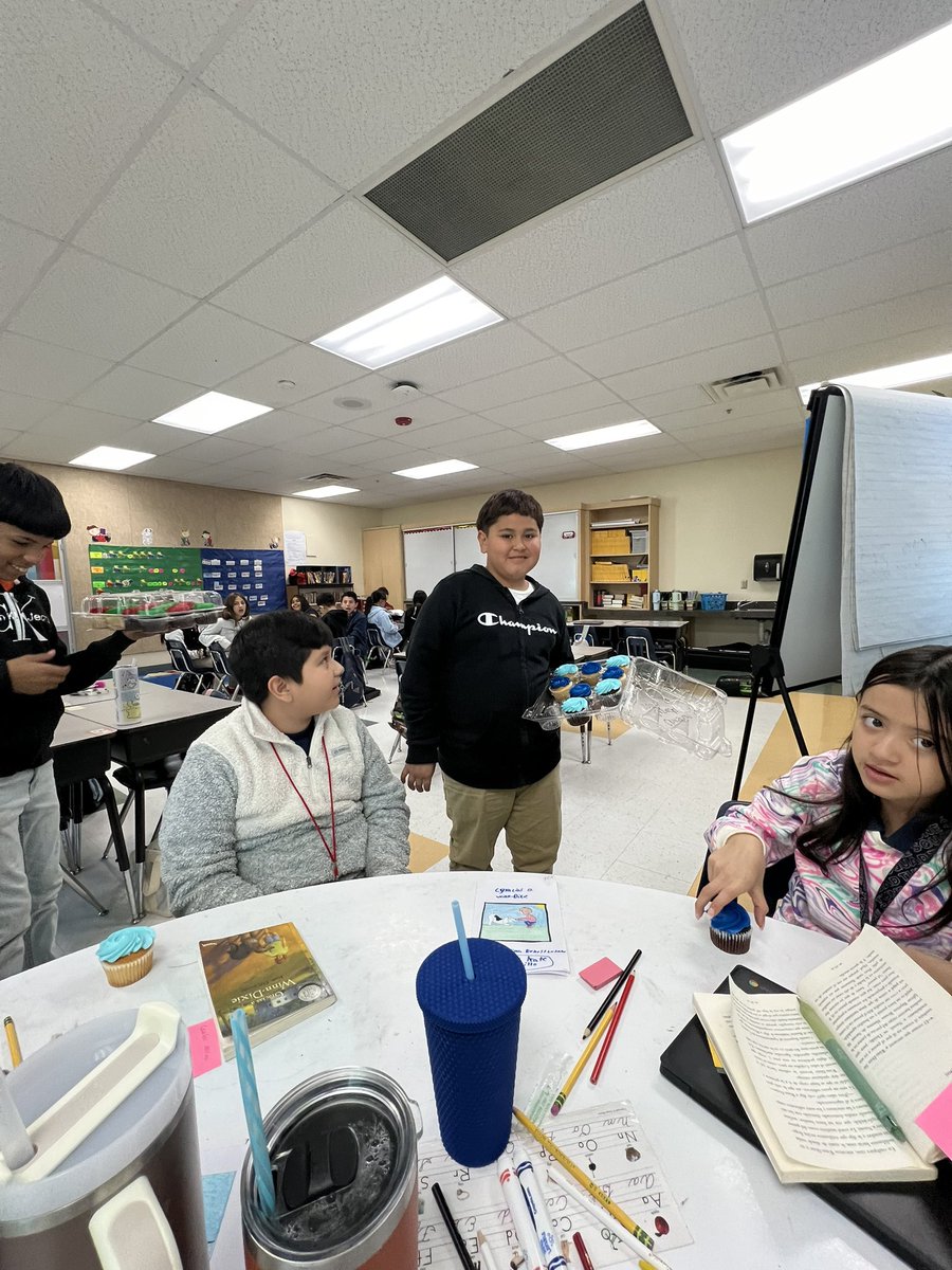 The love of reading is the GOAL! Literature circles with our amazing 5th grade scholars 🫶🏻 Ramona STEM Academy 🧡💙 #bettertogether #studentsfirst