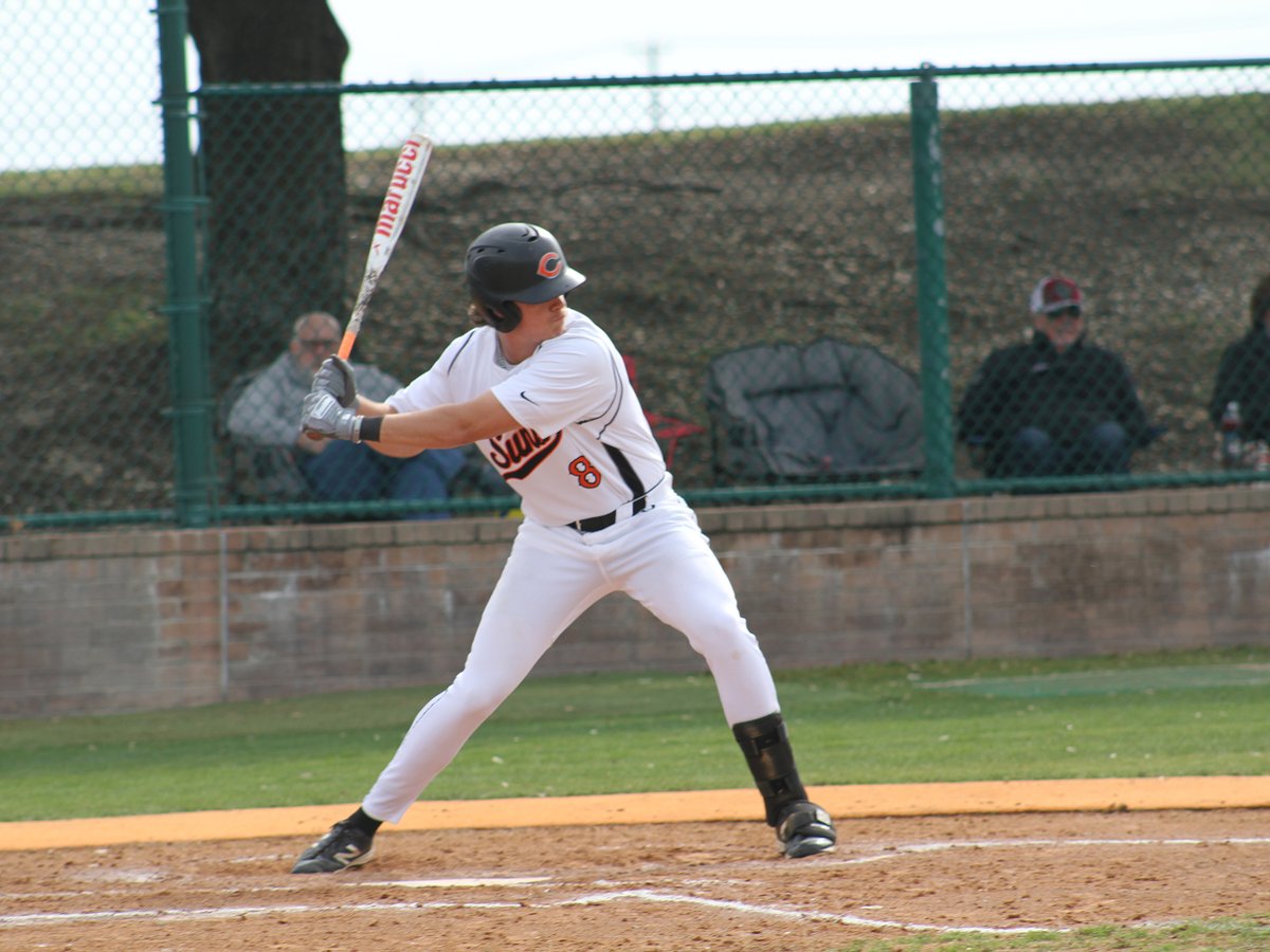 Cedar Valley Stymies Eastfield for Series Victory

📰 cvcsuns.com/sports/bsb/202…

#SunsUp | #SeriesWin