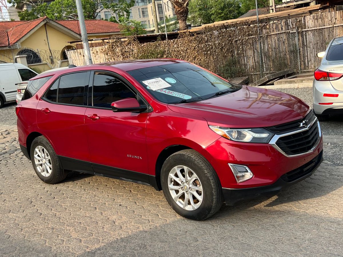 RamuruCarsGh's tweet photo. Chevrolet equinox LS AWD 2019 model. 

push to start button, 
reverse camera &amp; fabric interior. 

Engine capacity 1.5L. 

Price Gh235,000 negotiable. location tema.

Contact: 0557607186 https://t.co/rpBr0QRqwW