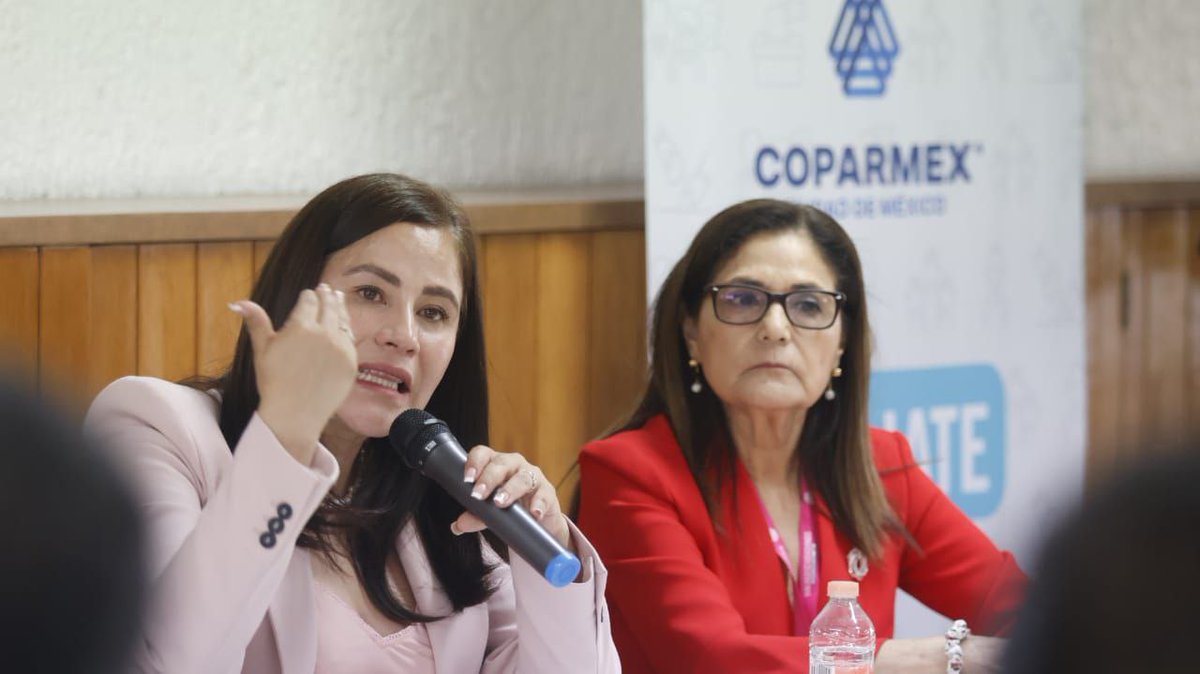 Durante mi participación en Diálogos Ciudadanos organizado por @Coparmex_CDMX conversé sobre el plan hídrico que mi gobierno ejecutará para garantizar el abasto de agua en cada colonia de #Iztapalapa, así como las acciones para motivar la transición del comercio informal hacia un…