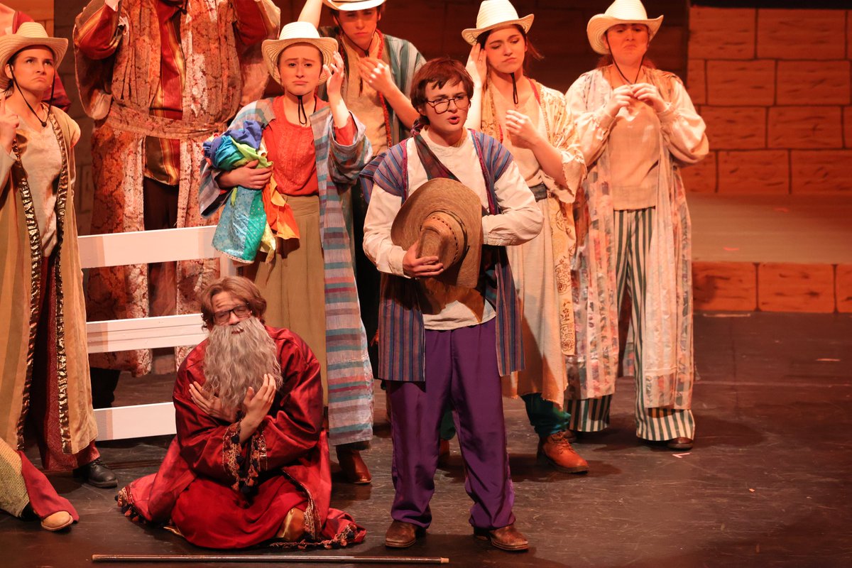 Joseph & The Amazing Technicolor Dreamcoat is a must see! Incredible performance by our @FHS_Tigers_192 students! Don't miss your chance to experience the excitement and magic of 'Joseph and the Amazing Technicolor Dreamcoat' at Boeckman Auditorium! #WeAre192