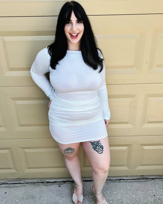 I shot a CNC video where I played a sexually aggressive mom.   How&rsquo;s the outfit? Do I look the part?