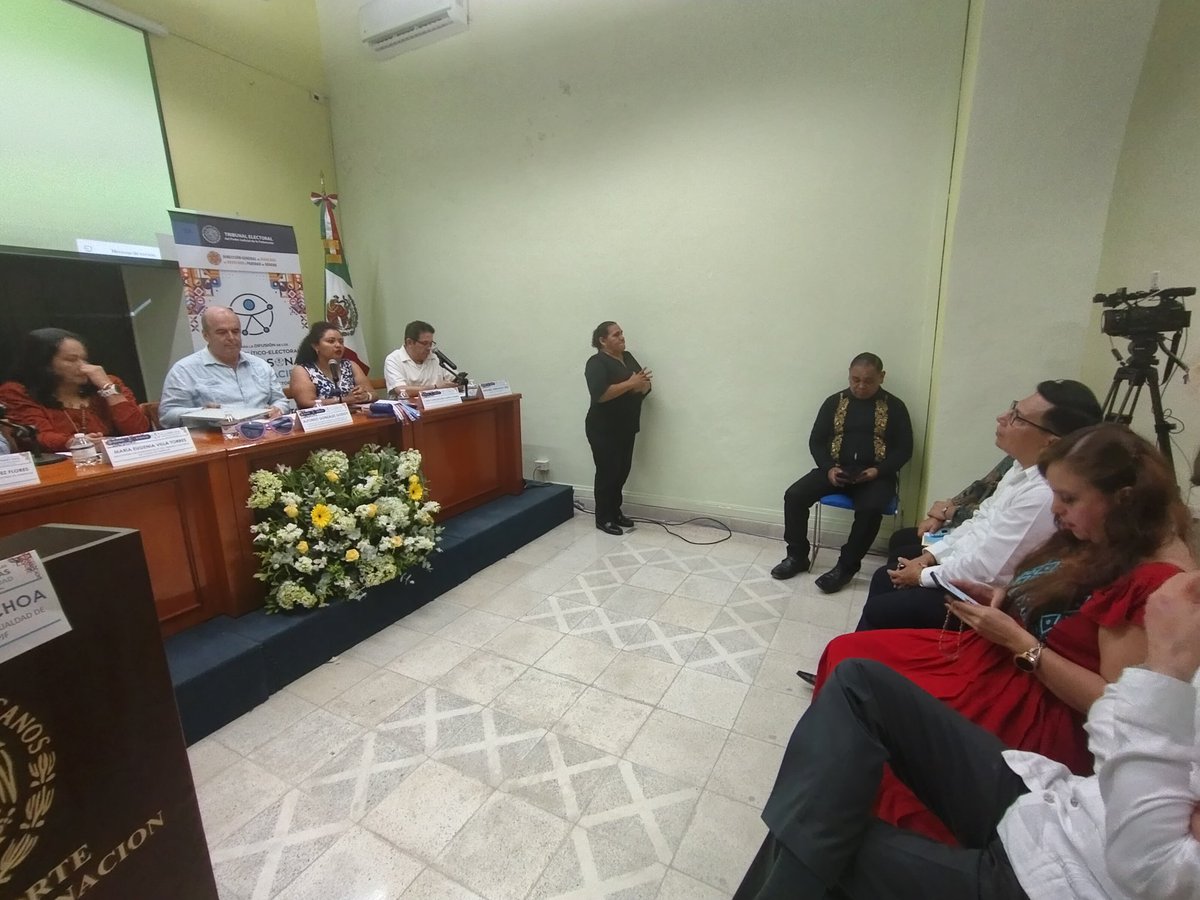 IEECampeche's tweet photo. #Envico | 🎥 La Consejera Electoral, Clara Castro Gómez, y el Secretarío Ejecutivo del #IEEC, David Hernández Flores, participan en el panel: El derecho de participación política de las personas con discapacidad, su tutela por la justicia electoral.
🔗https://t.co/rSg57fnpYi https://t.co/6r31e9FEsy