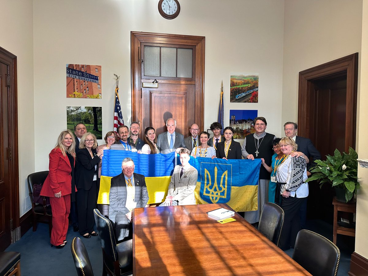 Thank you, @SenBobCasey, for meeting with PA delegation and for how your attention to what is important to your constituents. #UkraineActionSummit #UAS2024