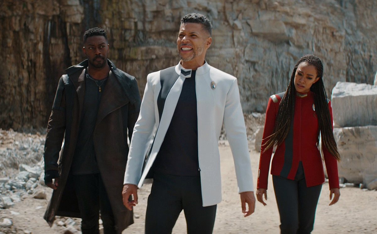 Dr.Culber 'It's just hot and dusty and boring. I start to hate this planet' #startrek #startrekdiscovery #cast #scifi #tvseries #quotes #fun #humor #wilsoncruz