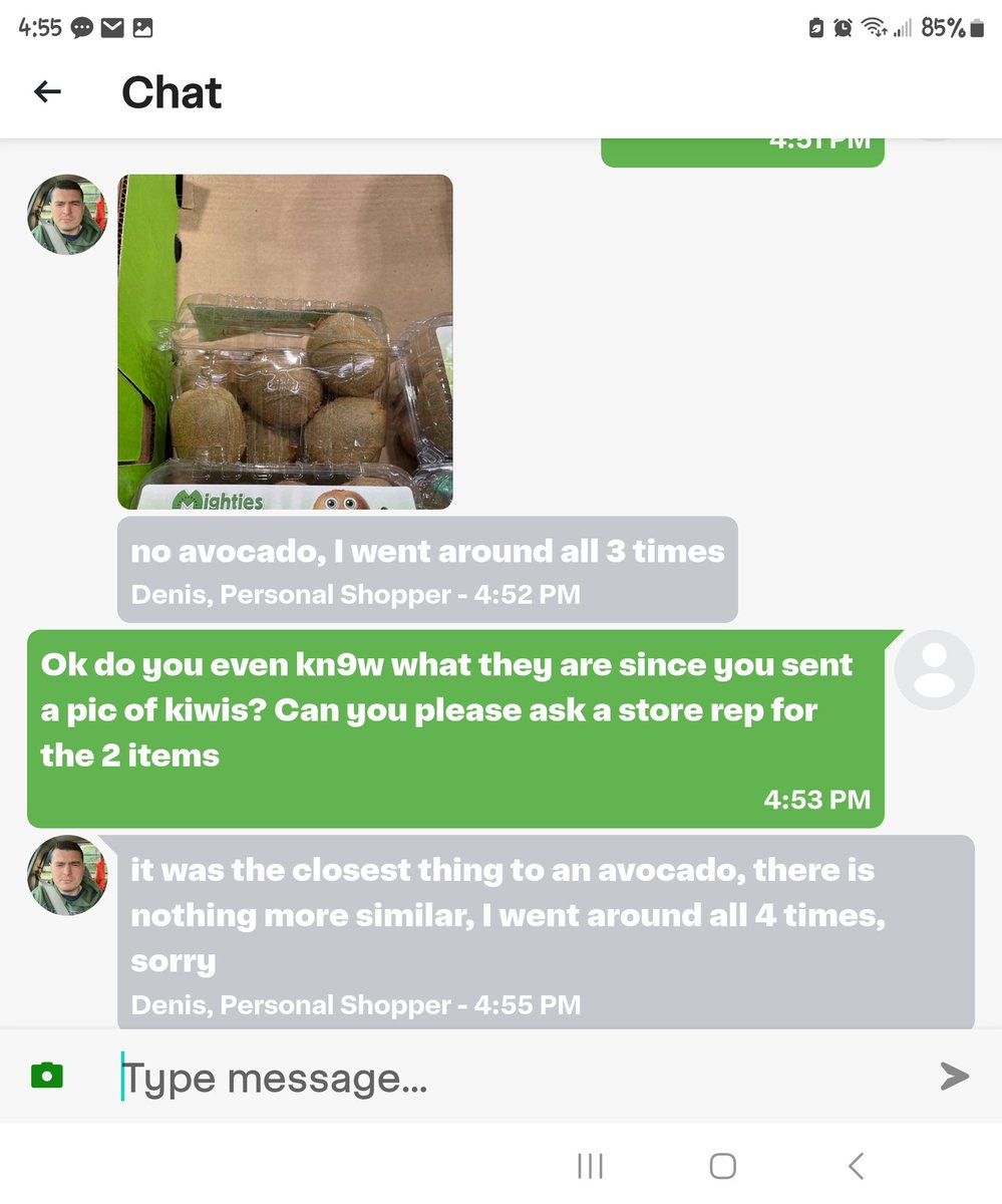 Binx3ps's tweet photo. I need to relocate asap!!!!   
Fml 
@irb0gie THIS is what I'm talking about with our locals!!!  Lmao  🤦‍♀️ https://t.co/IPYDY0JcT9
