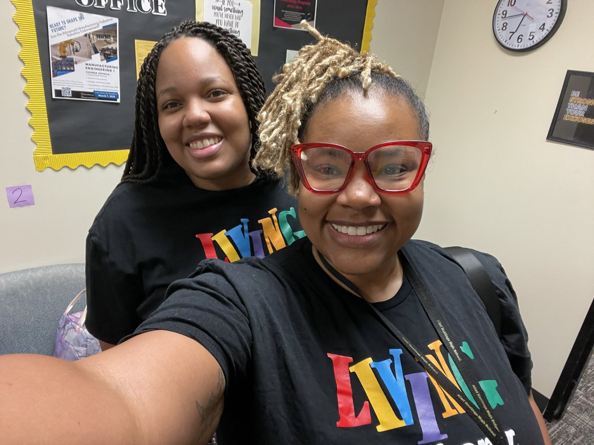 APHayes1's tweet photo. Today we did a thing, our 11th grade students took the USH STAAR! They were focused and ready! Our USH teachers worked hard this year and we know we will see the positive results!
#aliefproud
#hastingsbears
#aliefisd https://t.co/VJj0m7XSbZ