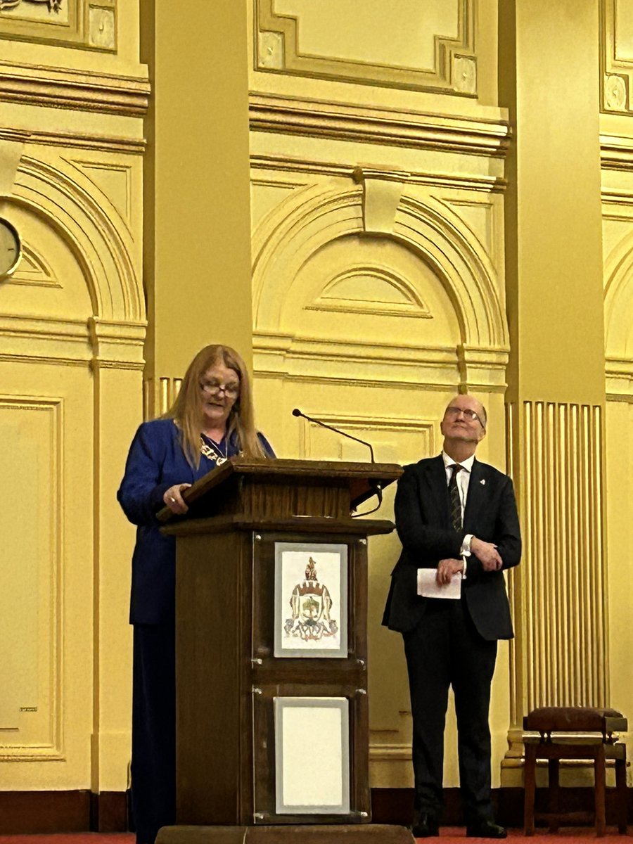 A pleasure to attend the Civic Reception in the magnificent City Chambers to celebrate the 900th Anniversary of @HSofG The High School of Glasgow. Speeches by the Lord Provost and the Rector, John O’Neill, plus some wonderful singing from the pupils!