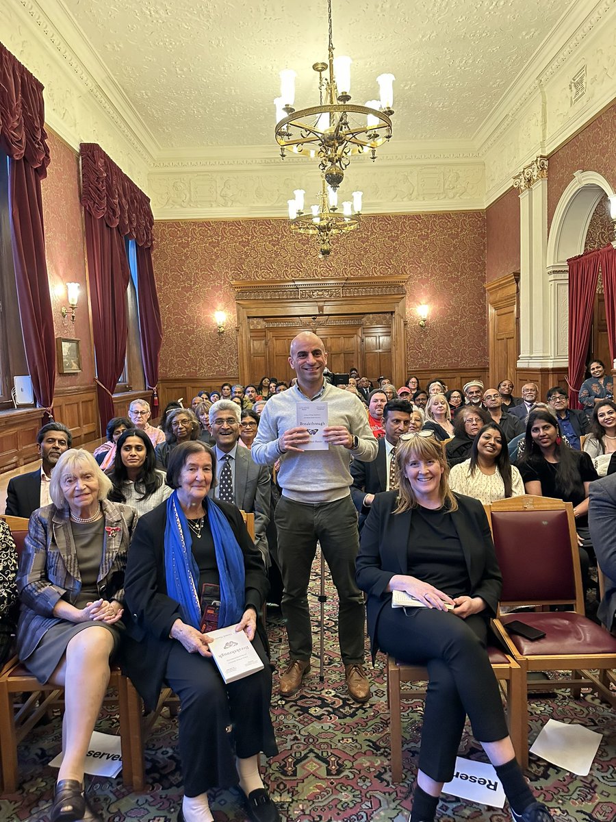The launching of my book, ‘Breakthrough. A Story of Hope, Resilience and Mental Health Recovery’ at Croydon Town Hall, South London was magical. The connection with the audience was so powerful. Thank you @ManjuShahul. Breakthrough is available to order amzn.eu/d/hSn6bNi