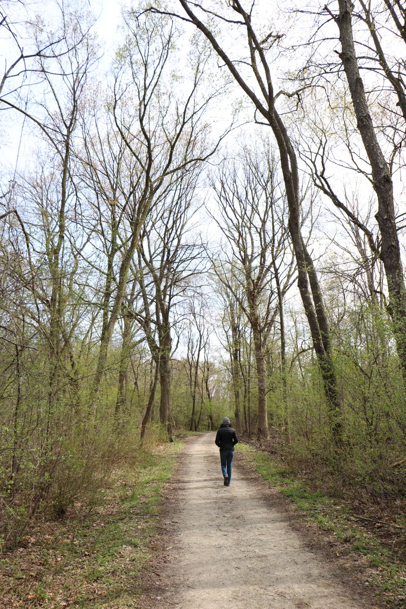 Happy National Exercise Day! 🌿🏃‍♀️ Let's celebrate the joy of movement in nature. Lace up your sneakers, hit the trails, and feel the refreshing breeze as you connect with our beautiful preserves. #ExploreNature Find a trail near you: map.fpdcc.com.