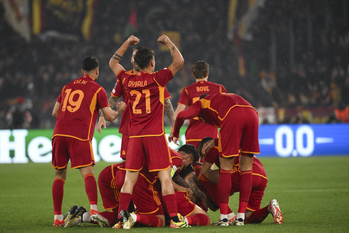 AS Roma México tweet media