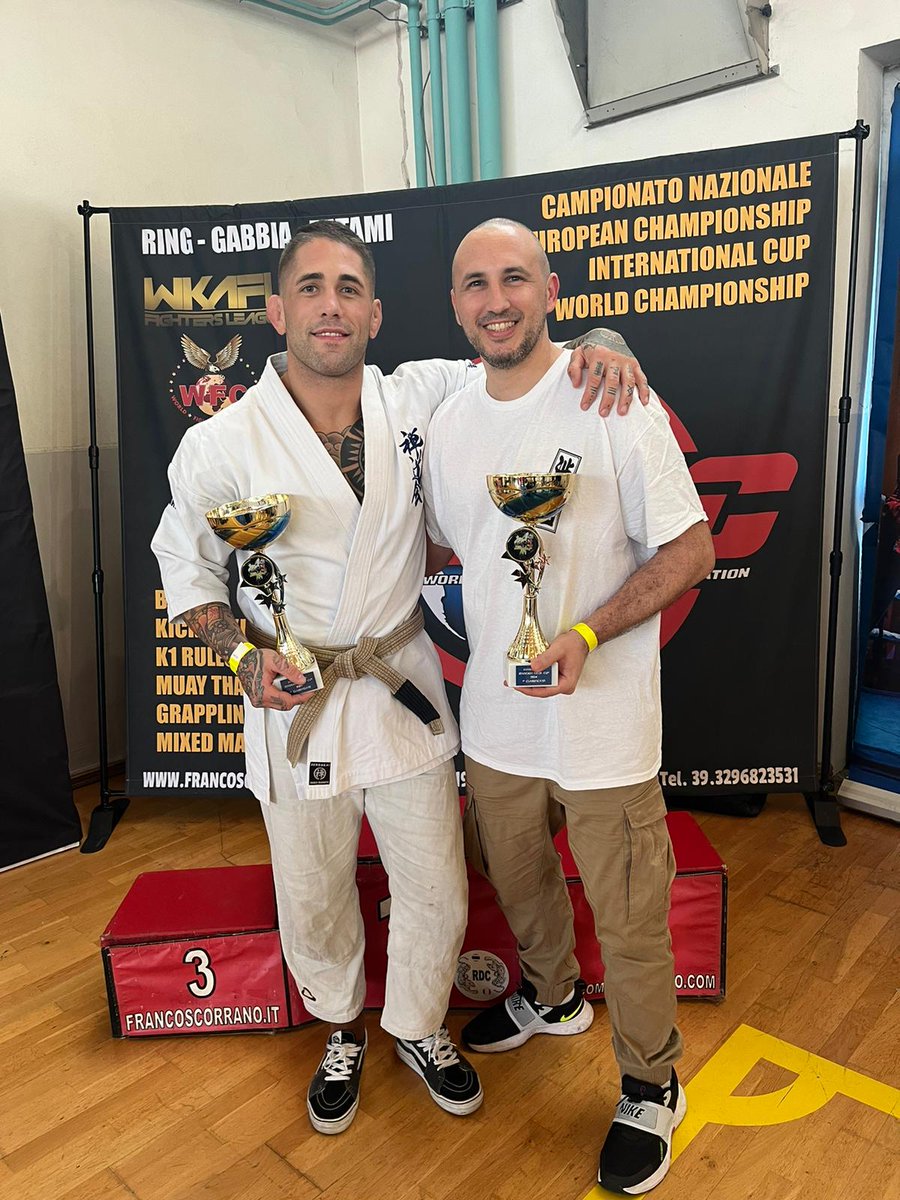Karate Zendokai, en la AVV. Jonatan García se alzó con dos premios en el Campeonato de Milán. ¡Enhorabuena!

🏅🏅

⤵️⤵️
avvicalvaro.es/areas/deporte/…